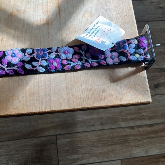 Peruvian Wool Black Pink and Purple Floral Handmade Artisan Belt - Picture 12 of 12